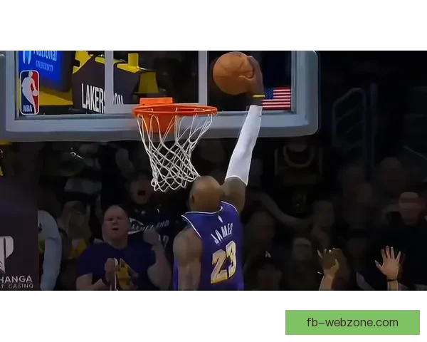 围绕詹姆斯昨日惊天劈扣起跳距离赛季第三飞行速度震撼全场表现解析